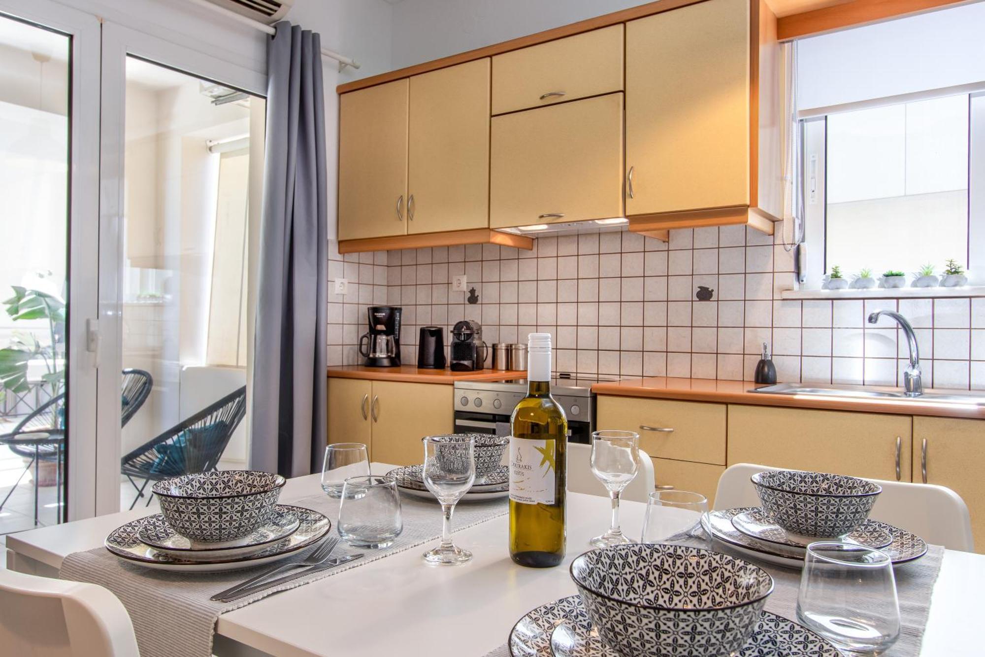 Easy Living City Apartment Ханья Экстерьер фото
